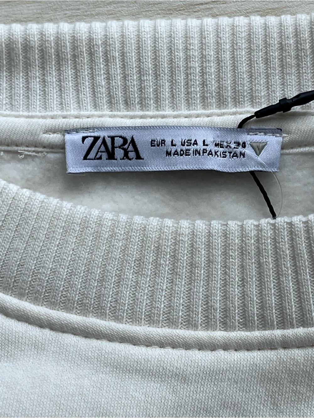 Zara Cream Cropped Crewneckuu Sweatshirt - Picture 3 of 6